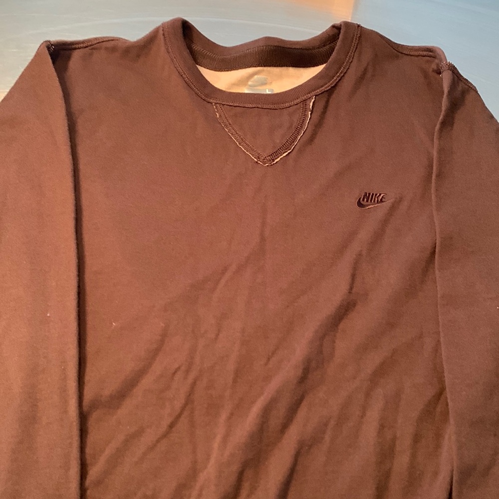 Nike long sleeve light weight sweatshirt